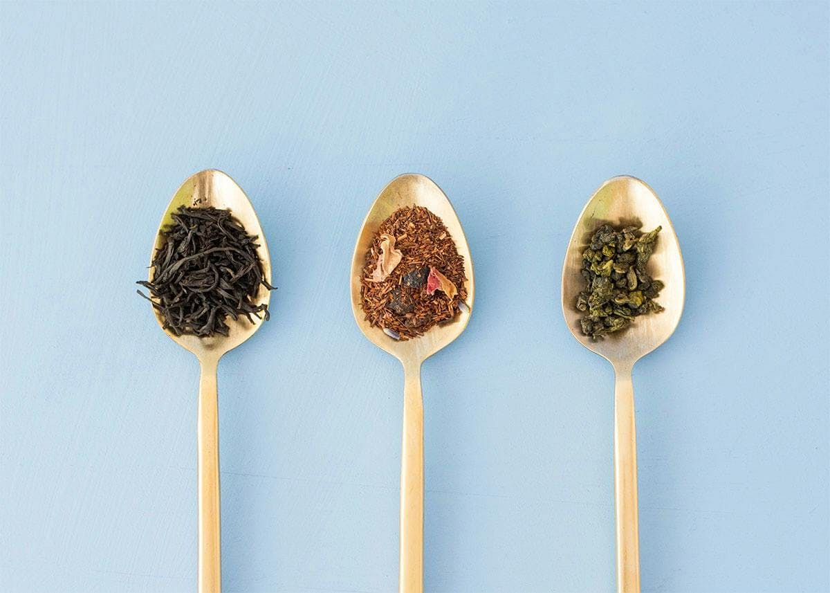 loose leaf sloane tea displayed on spoons